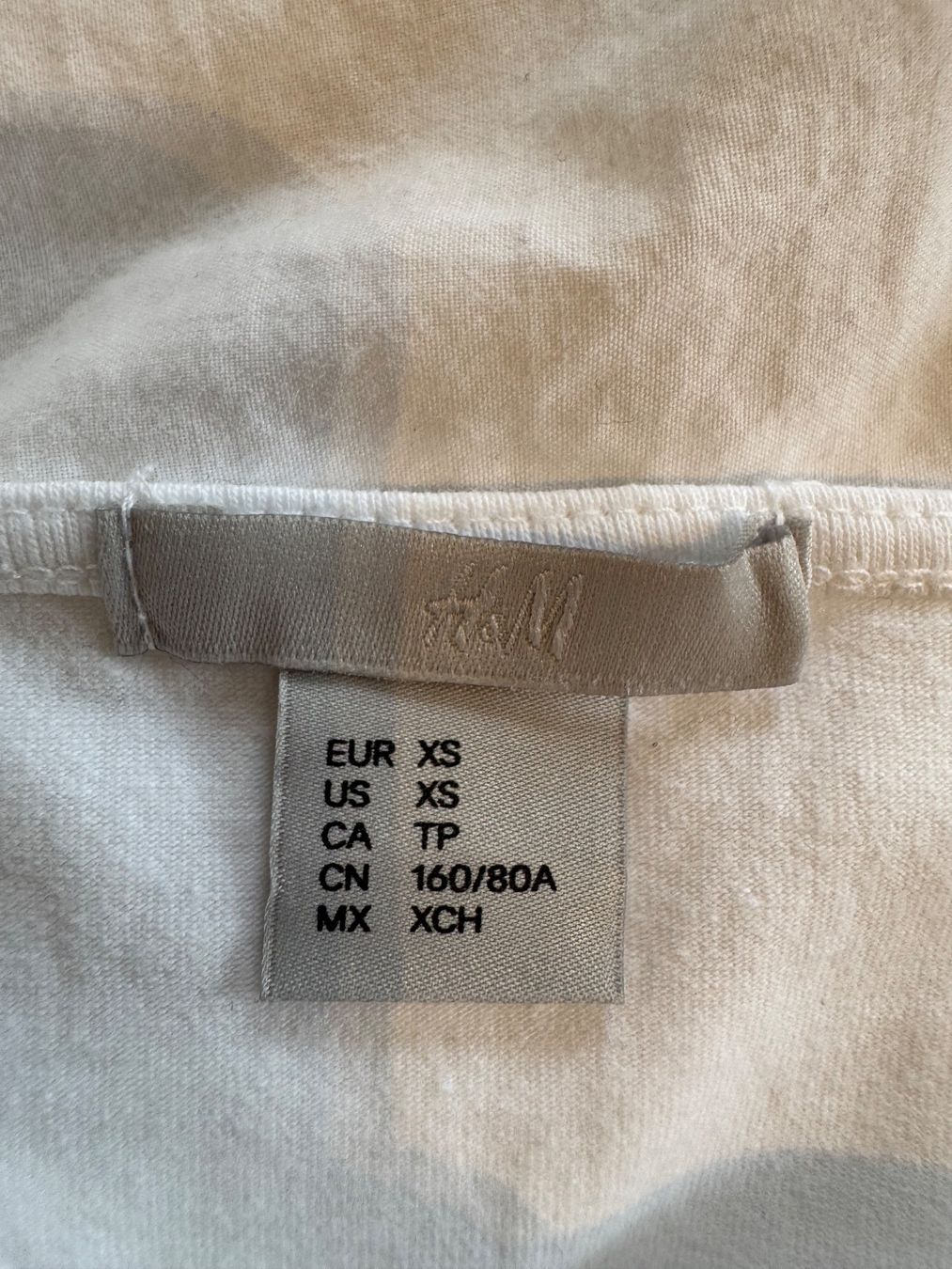 H&M T-Shirts: T shirt à rayures - H&M – Gebraucht aus Denens von sar_5wlm 2