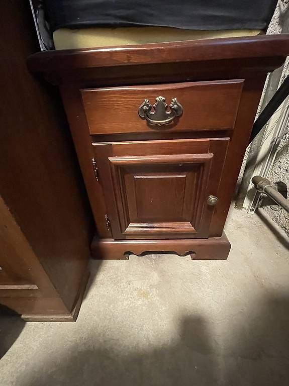 Commodes: 3-teilige Kommoden-Garnitur  – D'occasion à Rebstein par nem_hq6q 2