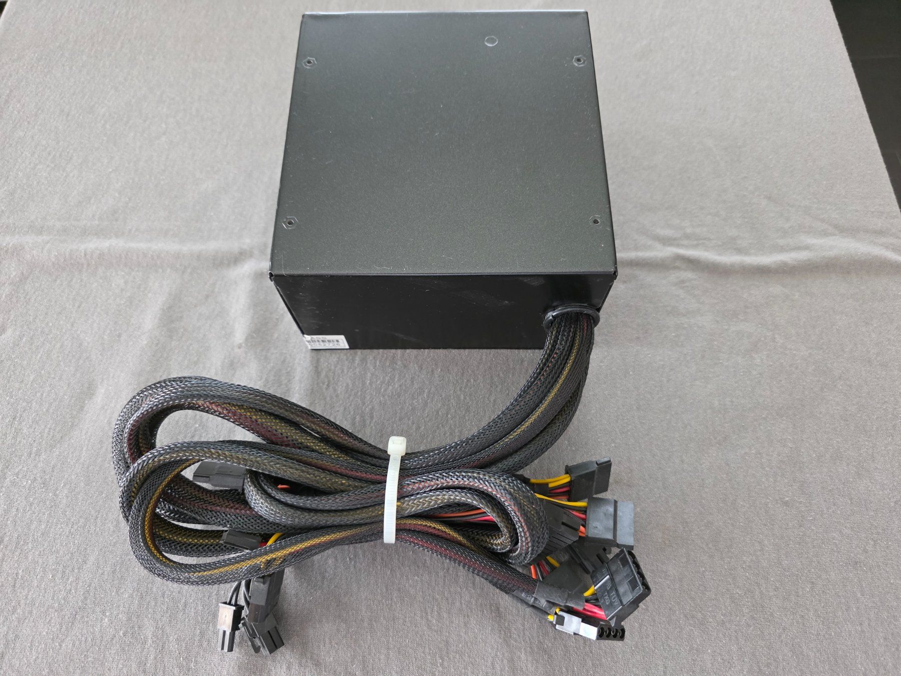 Componenti elettronici: Computer Netzteil ATX 650 Watt techsolo STP-650 v2.3 – Usato da Safenwil venduto da gudda