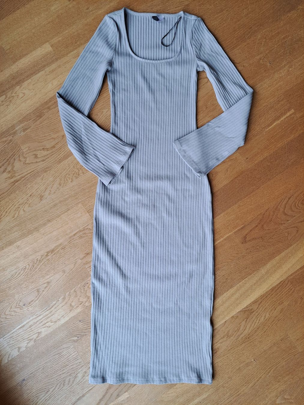 Vestiti: Rippjersey-Kleid Gr. S – Usato da Oetwil am See venduto da Kuechenzeit