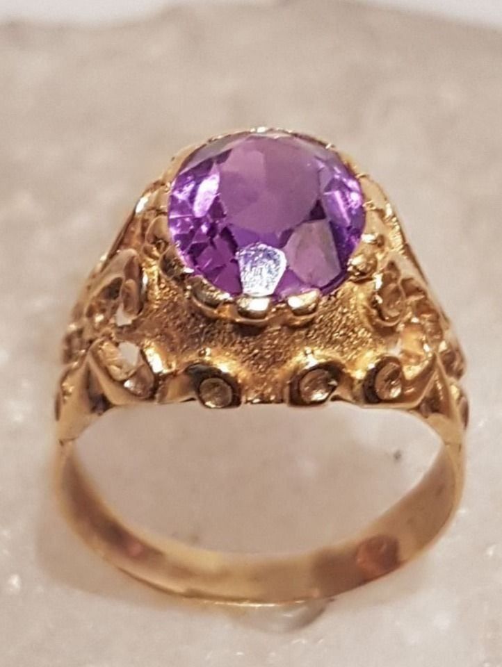 Bagues: Glamouröser Amethystring  in 750 Gold – Neuf (Voir description) à Unterägeri par Altgoldschmuck