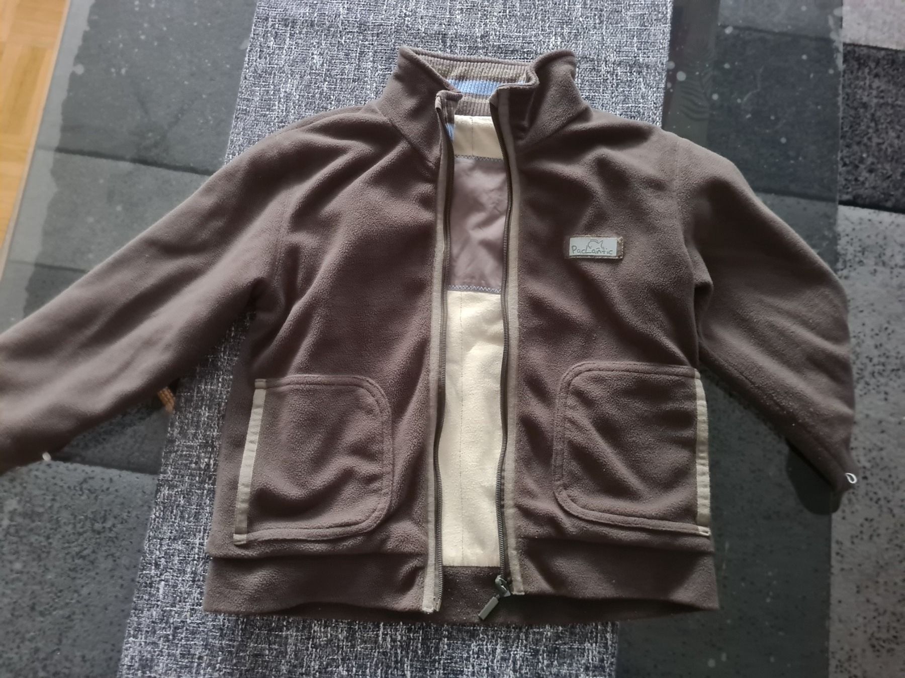 Maglioni & Felpe: Warm gefuttert Pulli 128 – Usato da Biel/Bienne venduto da KatarinaFilip