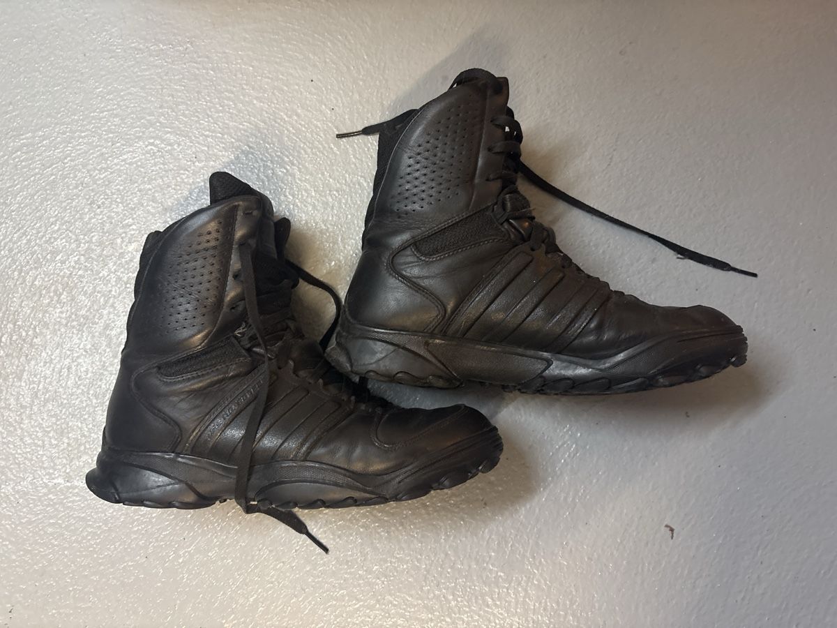 Adidas Scarpe da uomo: Kampfstiefel Adidas Grösse 46 + – Usato da Neerach venduto da Opahl 1