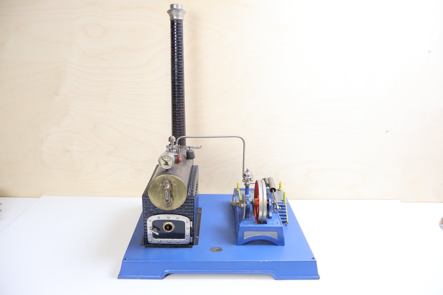 Märklin Kit di modellismo & Modellini statici: Märklin Dampfmaschine Antik – Usato da Winterthur venduto da Monstera 2