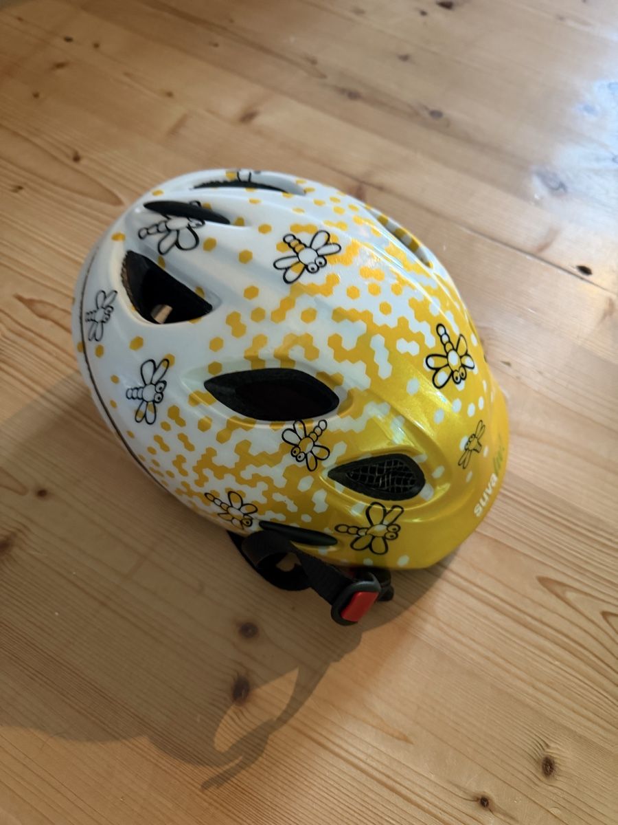 Casques: Fahrradhelm – D'occasion à Benken SG par unihoc92