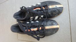Turnschuhe Gr 32