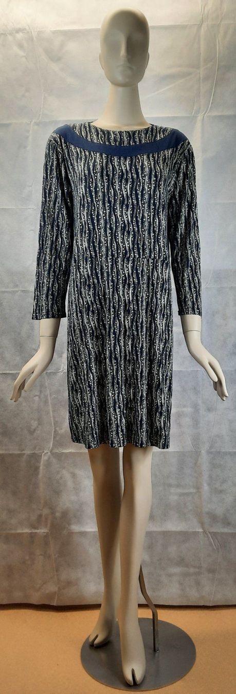 Kleider: Midikleid Tunika elegant lang dunkelblau Gr. 44 – Gebraucht aus Seuzach von VT-Collections1 1