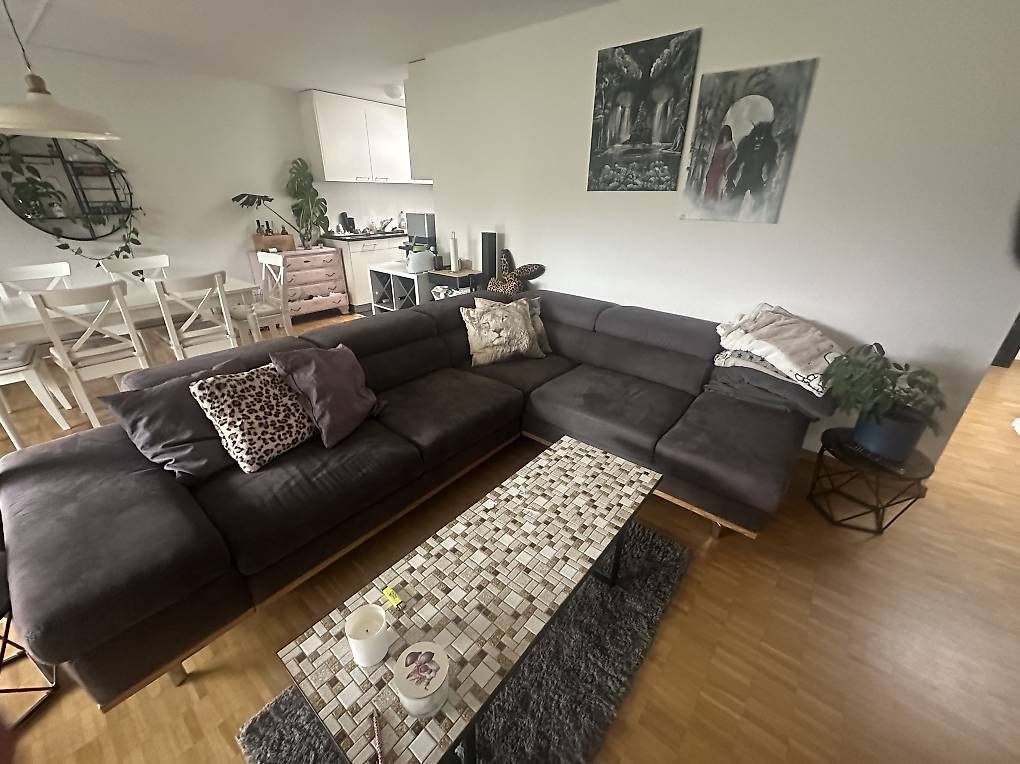 Mömax Sofas: Premium Living Ecksofa dunkelgrau mit Bettfunktion – Gebraucht aus Urtenen-Schönbühl von m.schneider85