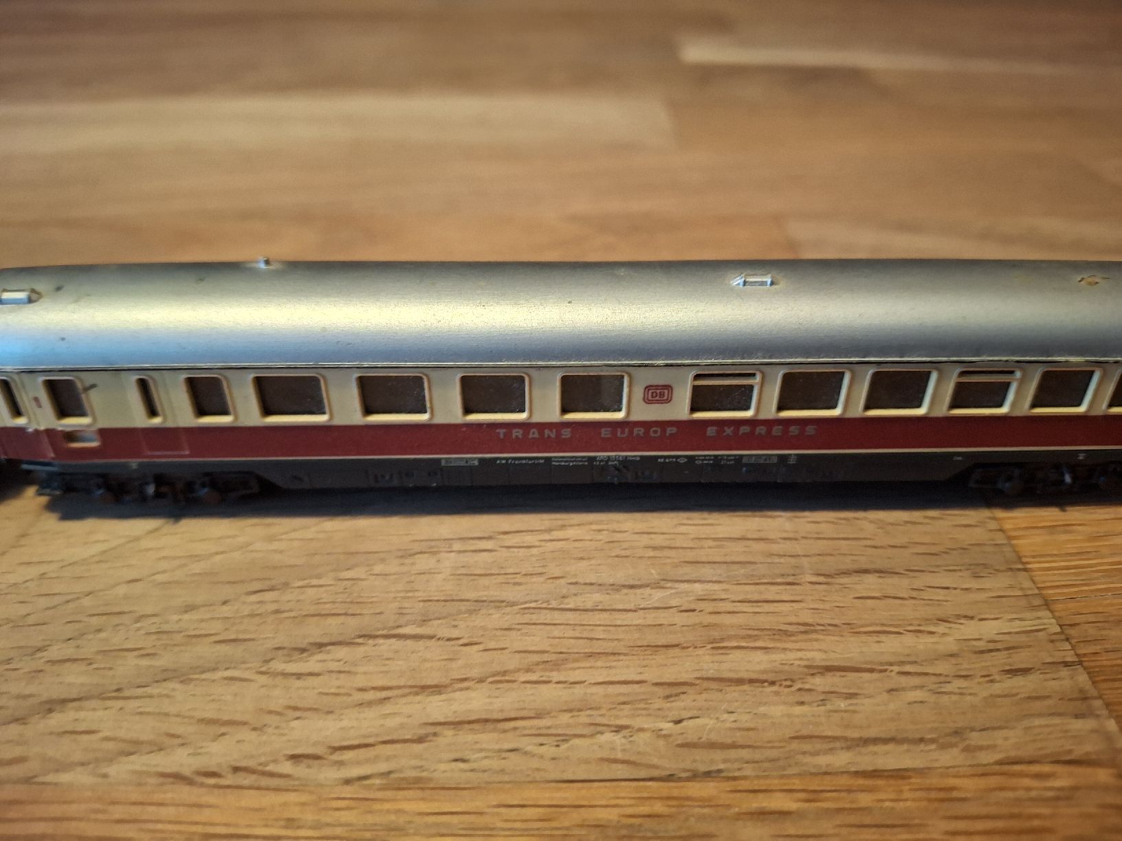 Modellini di ferrovie: Vier Modelleisenbahnwagen – Usato da Olten venduto da joeseph88 2