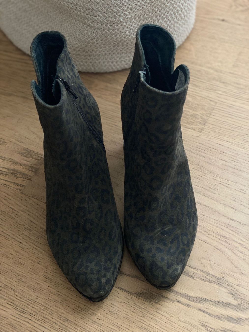 Scarpe da donna: Wildleder Stiefelette Gr. 38, NEU, Ankle-Boot, Khaki – Nuovo (secondo la descrizione) da Zürich venduto da methee1107 1