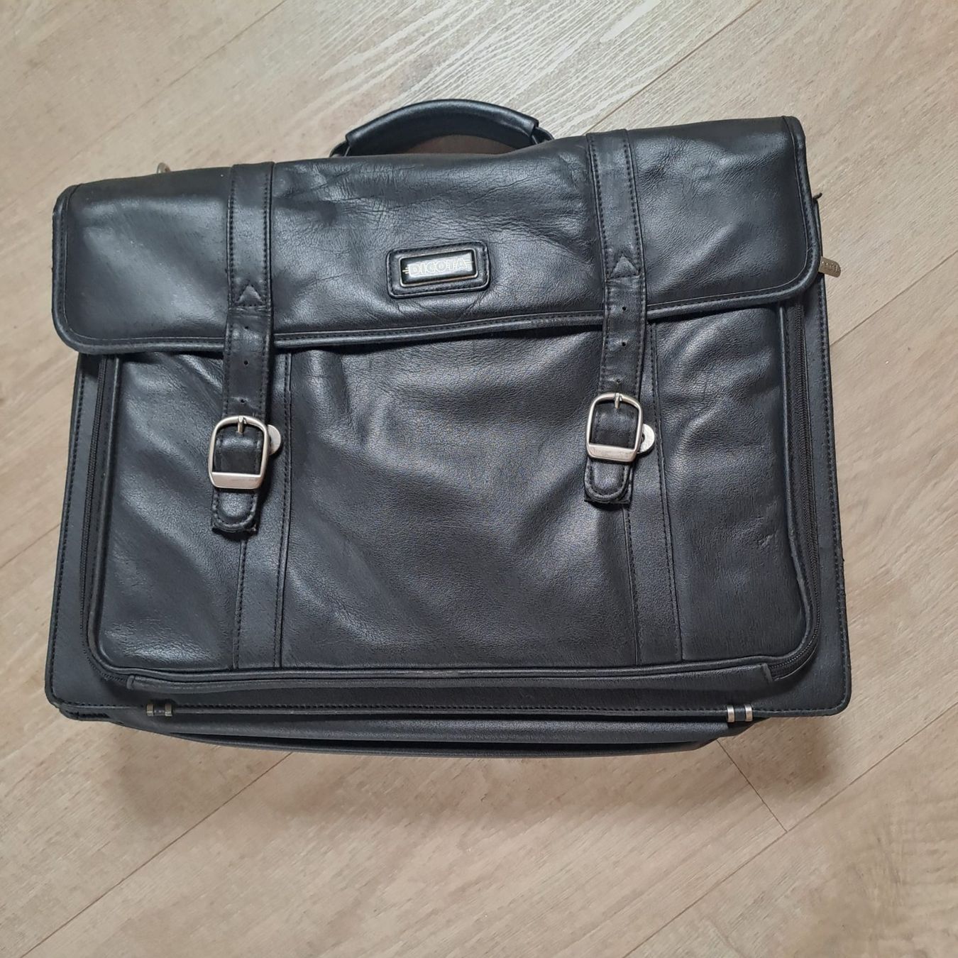 Koffer & Taschen: Elegante Businesstasche aus Leder, – Gebraucht aus vordemwald von Zopf0