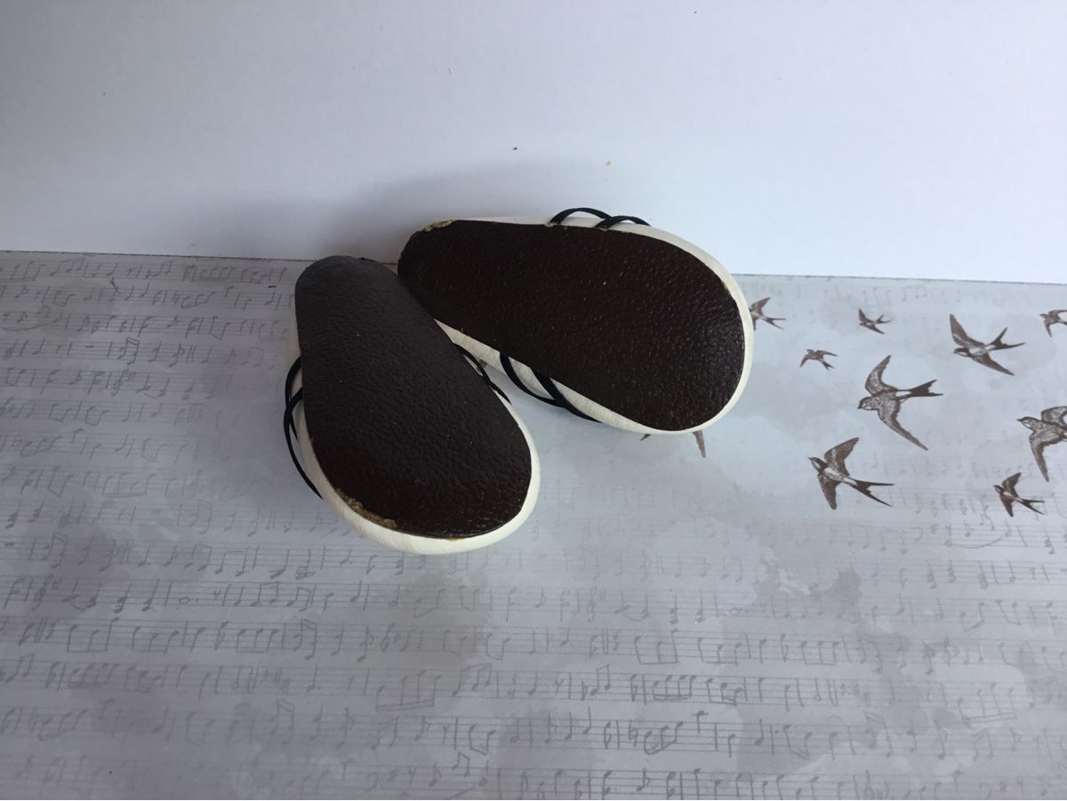 Sasha Morgenthaler Puppen: Alte Sasha Schuhe – Gebraucht aus St. Gallen von chamilla 2