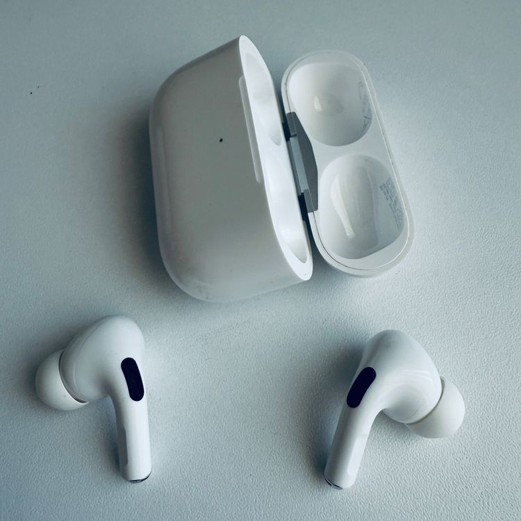 Apple Kopfhörer: Original Apple AirPods Pro 1 Gen. MagSafe USB-C Kabel – Gebraucht aus Basel von MY.AIRPODS.SHOP 4
