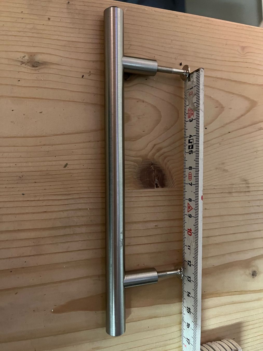 Komplettküchen: Küchengriffe Edelstahl 24 Stk. – Gebraucht aus Wiggen von Antoniotto 1