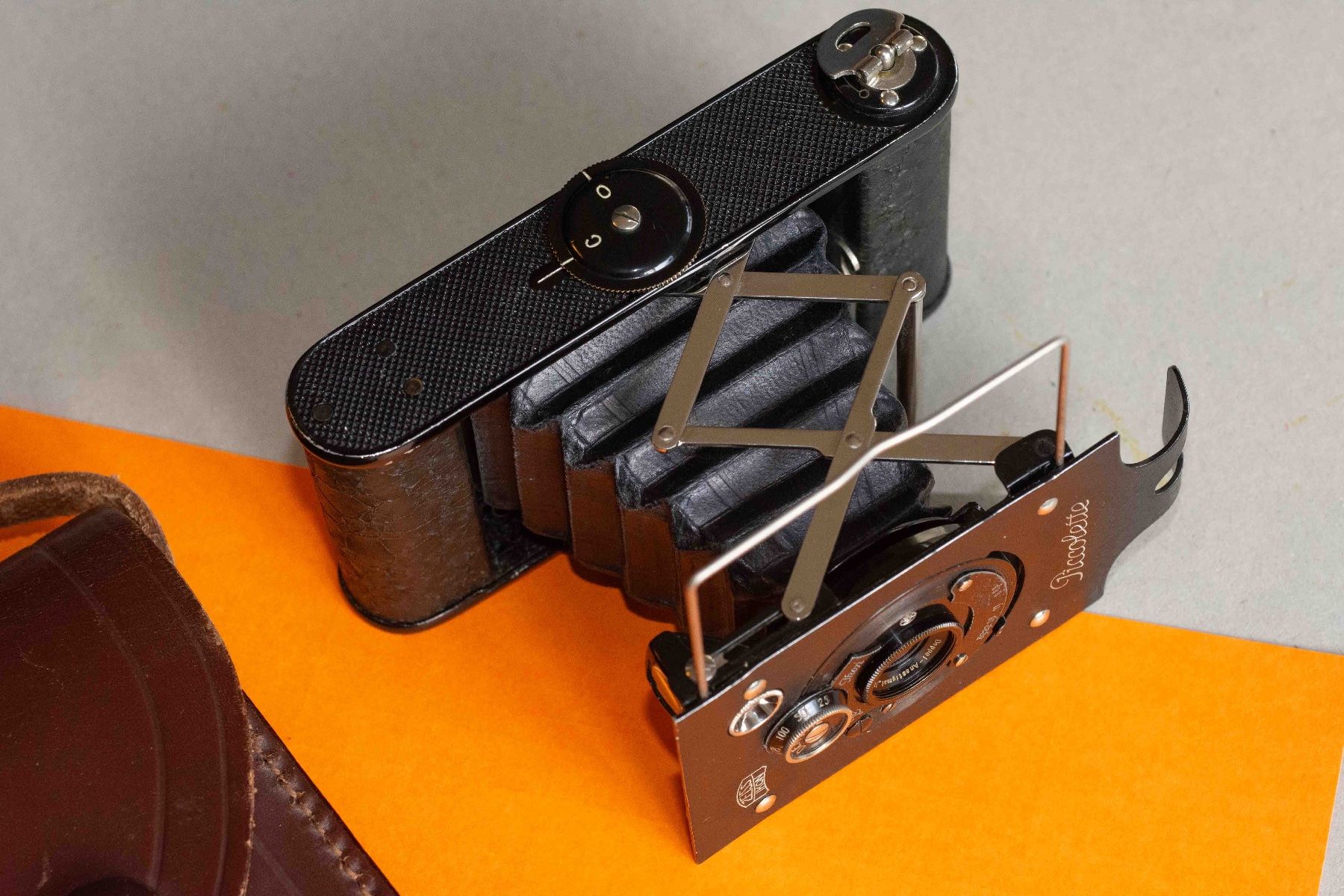 Zeiss Fotocamera: Zeiss Ikon Piccolette Mittelformatkamera – Usato da Schwerzenbach venduto da floridan