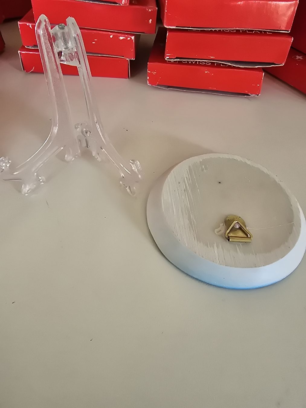 Tutte le decorazioni: Schweizer Souvenir , Wandteller mit Bergmotiv. – Nuovo (secondo la descrizione) da winterthur venduto da Sammlerecke 2