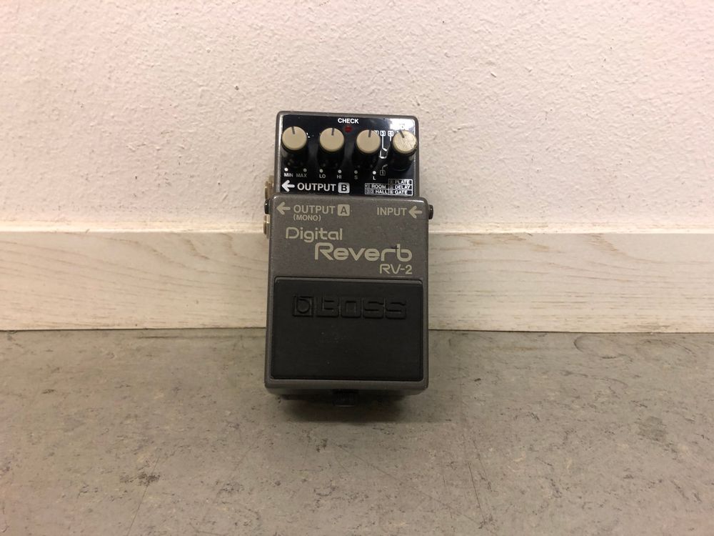 Boss RV-2 Digital Reverb Made in Japan (Gebraucht) in Bern für CHF 100 ...