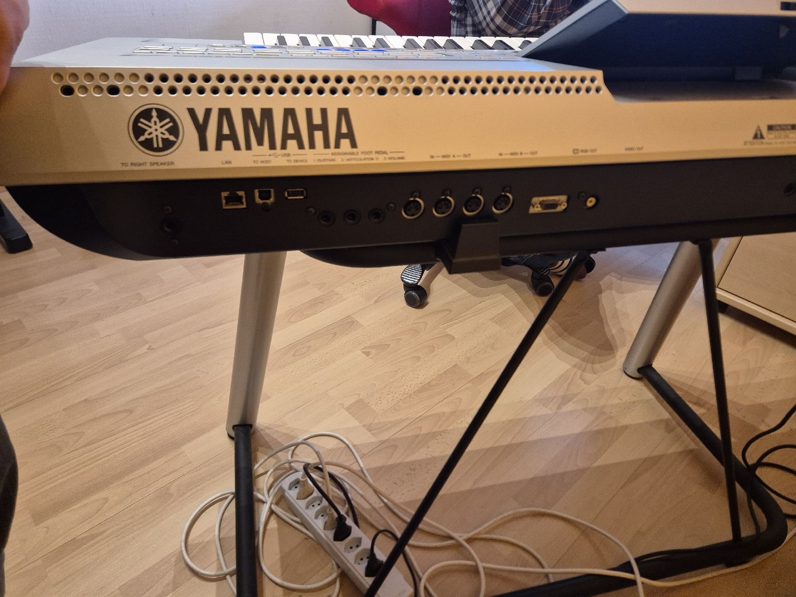 Yamaha Strumenti musicali: Keyboard Tyros 4 – Usato da Konolfingen venduto da j.vangelder 4