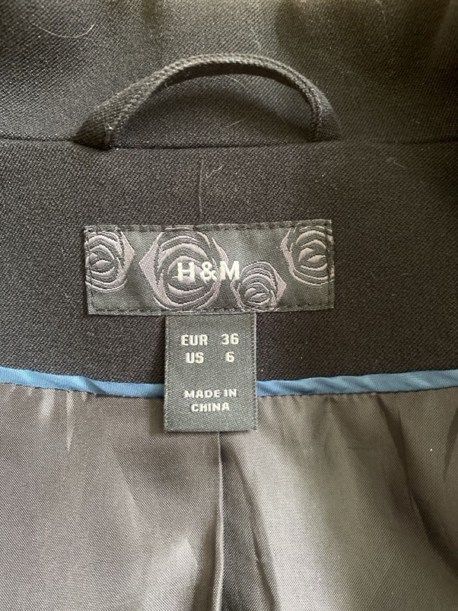 Completi & Tailleur: Schwarzer H&M Blazer Gr. 36 – Usato da Birmenstorf AG venduto da Midget0 3