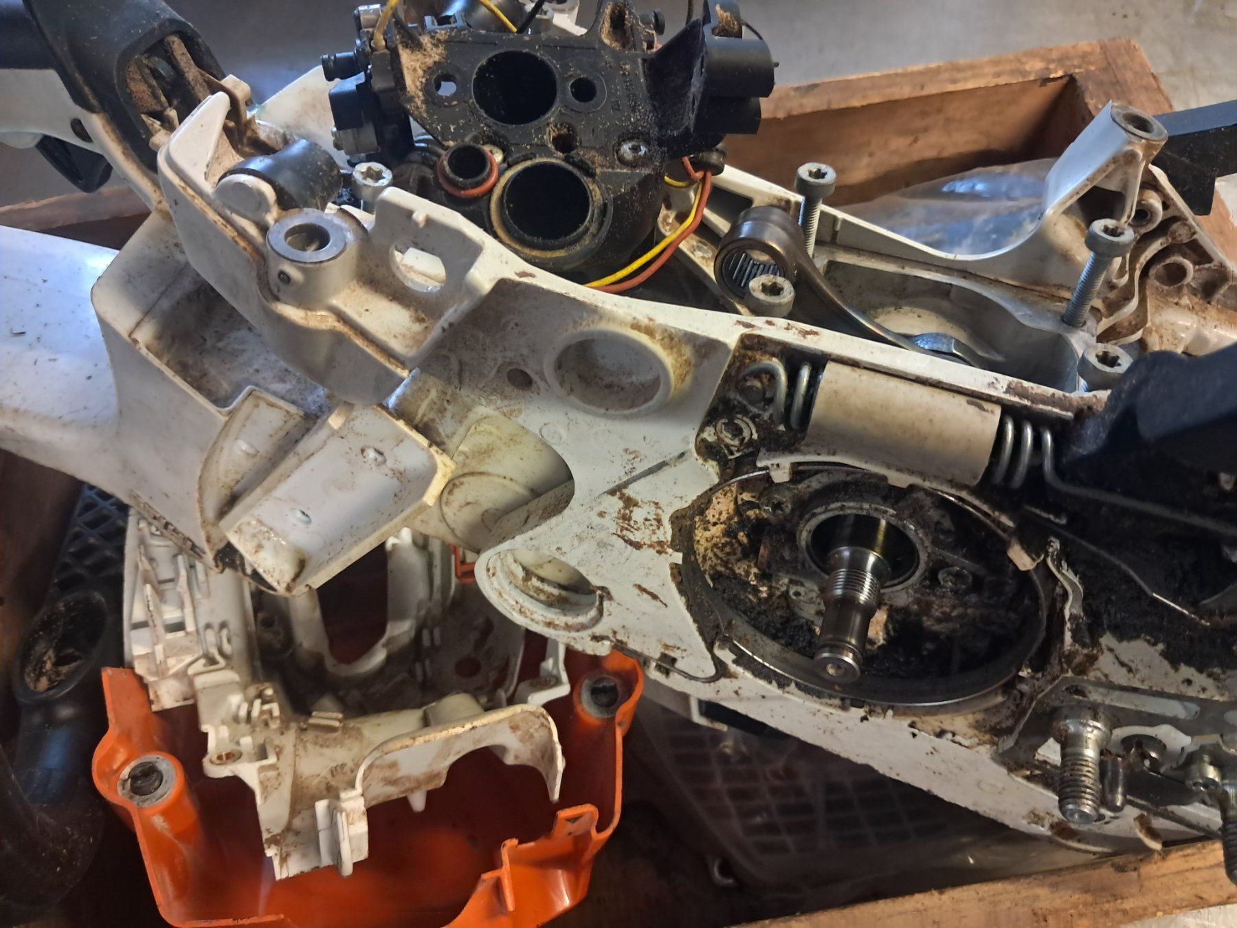 Kettensäge Stihl MS 400 C-M def. und zerlegt (Defekt) in Dietlikon für ...