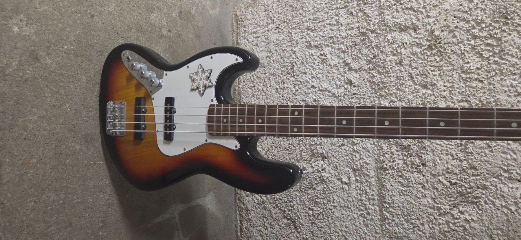 Strumenti musicali: Left handed bass guitar – Usato da Allschwil venduto da bobknarr 3