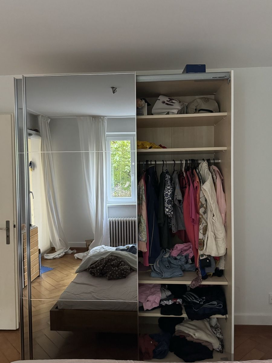 Armadi: Schrank – Usato da Zürich venduto da Anerol 2