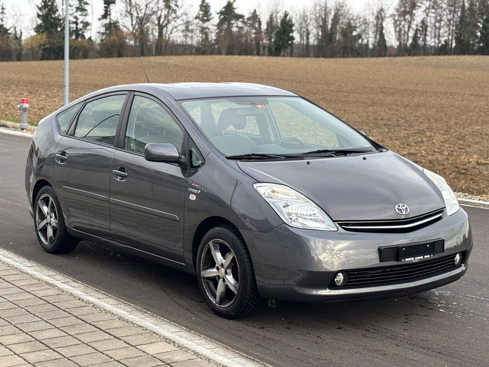 Toyota Prius Hybrid Gebrauchtnull