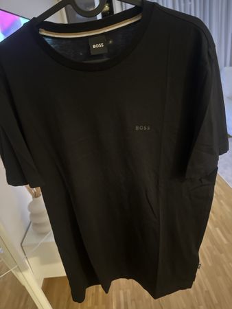 T-shirt homme Hugo Boss noir logo discret taille M