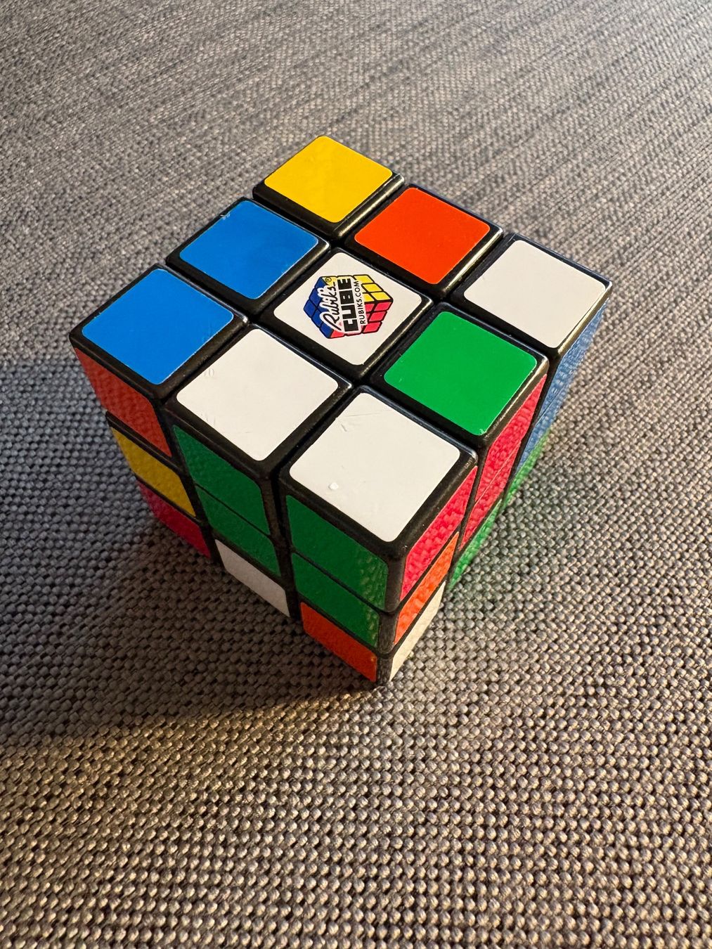 Rubik's Giochi: Casse-tête Rubik's Cube classique – Usato da Lausanne venduto da opi_92cn 1