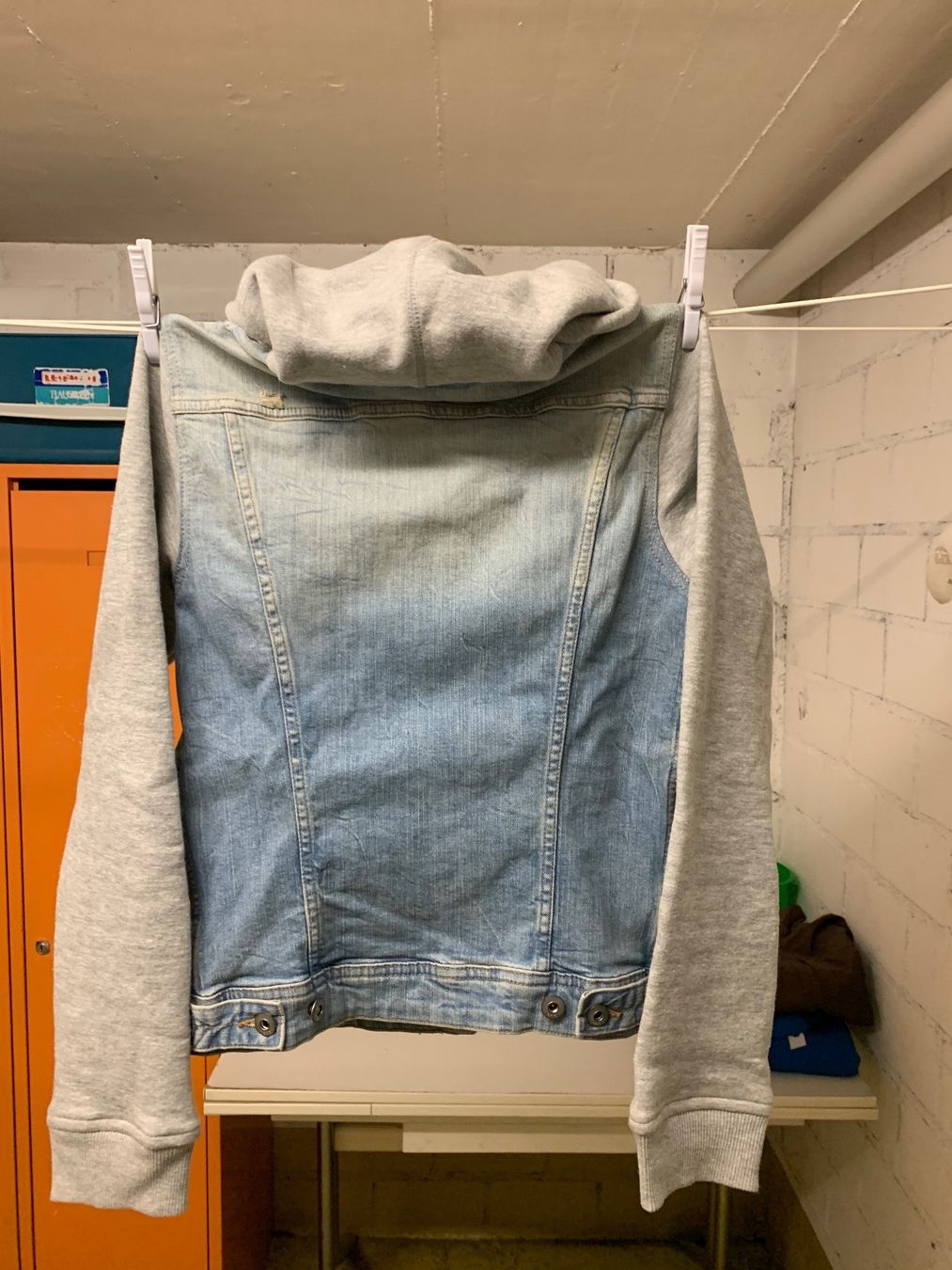 Jacken: Dame Jeans Jacke  e d c grösse S – Gebraucht aus Thun von jeff070 1