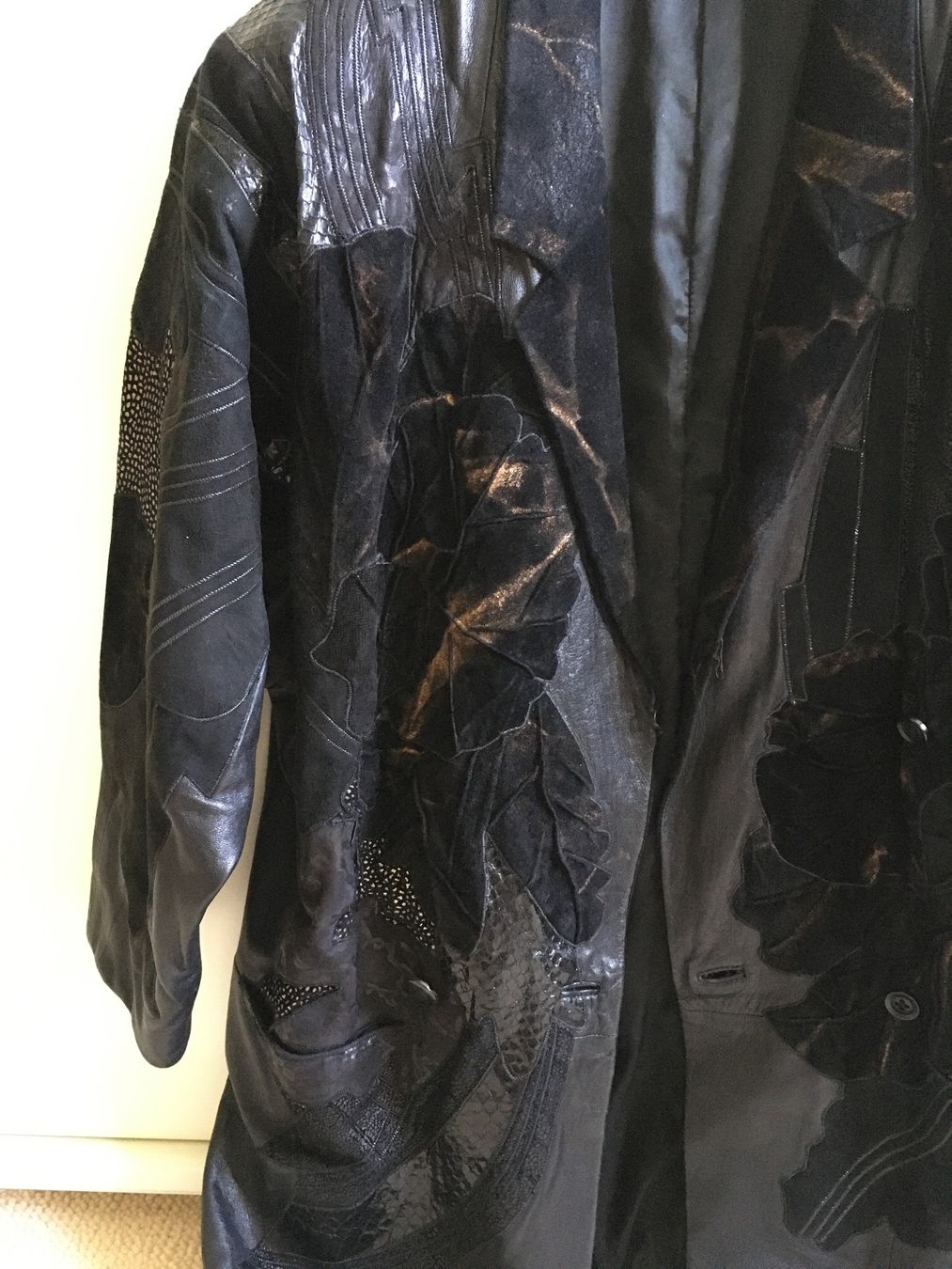 Jacken: Damen-Lederjacke mit Applikation Grösse 44/46 – Gebraucht aus Rheinfelden von Nerocorleone110 6