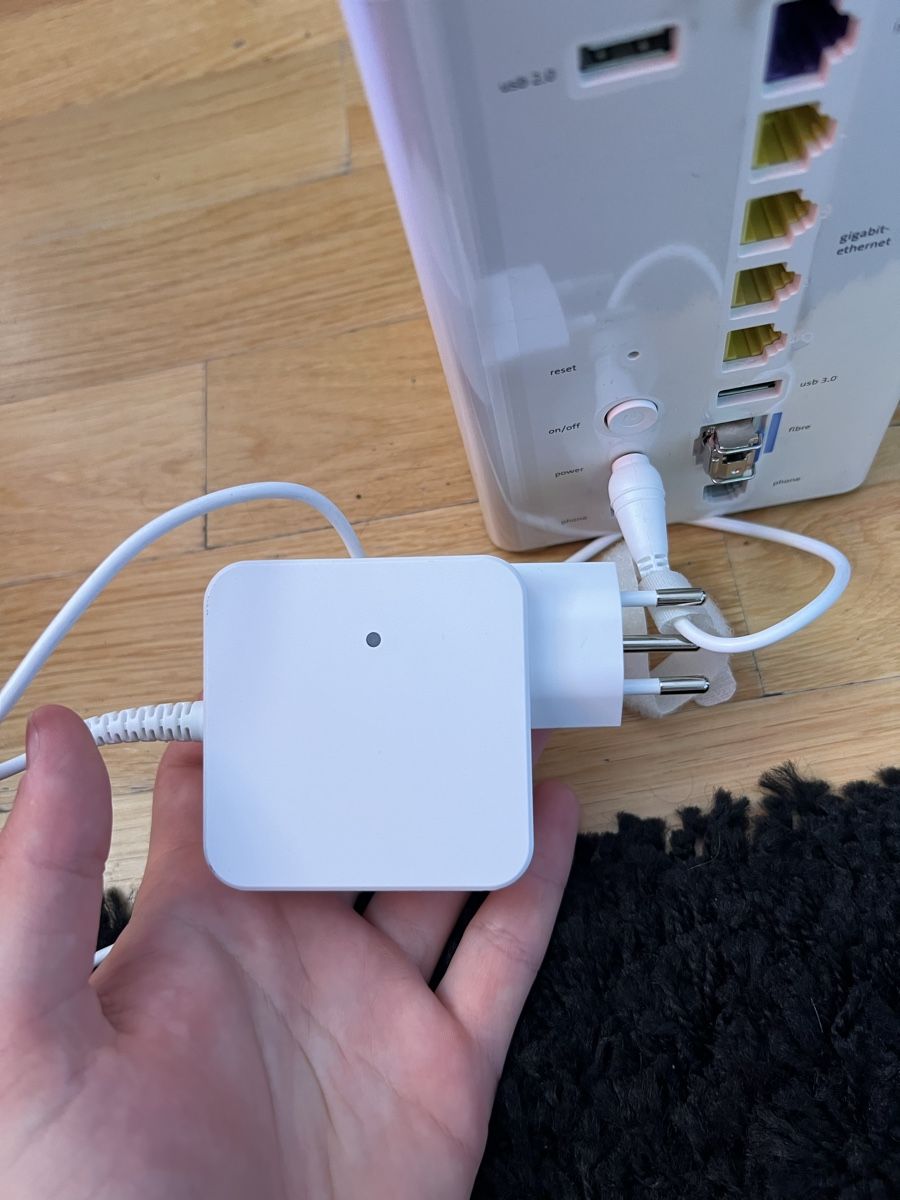 Swisscom Modems & Router: Swisscom Internet-Box 2 Router WLAN WiFi Hub mit Netzteil – Neu und originalverpackt aus Küsnacht ZH von yurchick 6