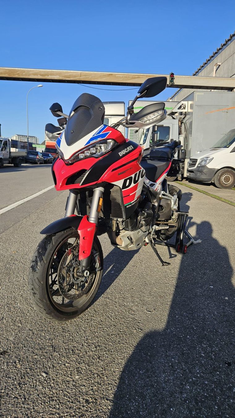 Ducati Strada: Ducati Multistrada 1260 S – Usato da Carouge GE venduto da AutoMotoDrize