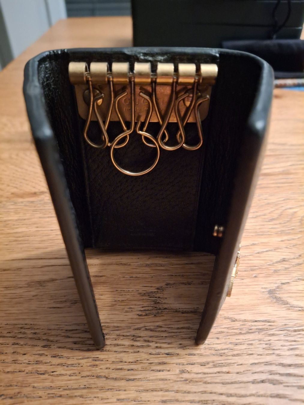 Gucci Portachiavi: Gucci Bee Key Holder Black Leather – Usato da Colombier NE venduto da nur_9kj9 5
