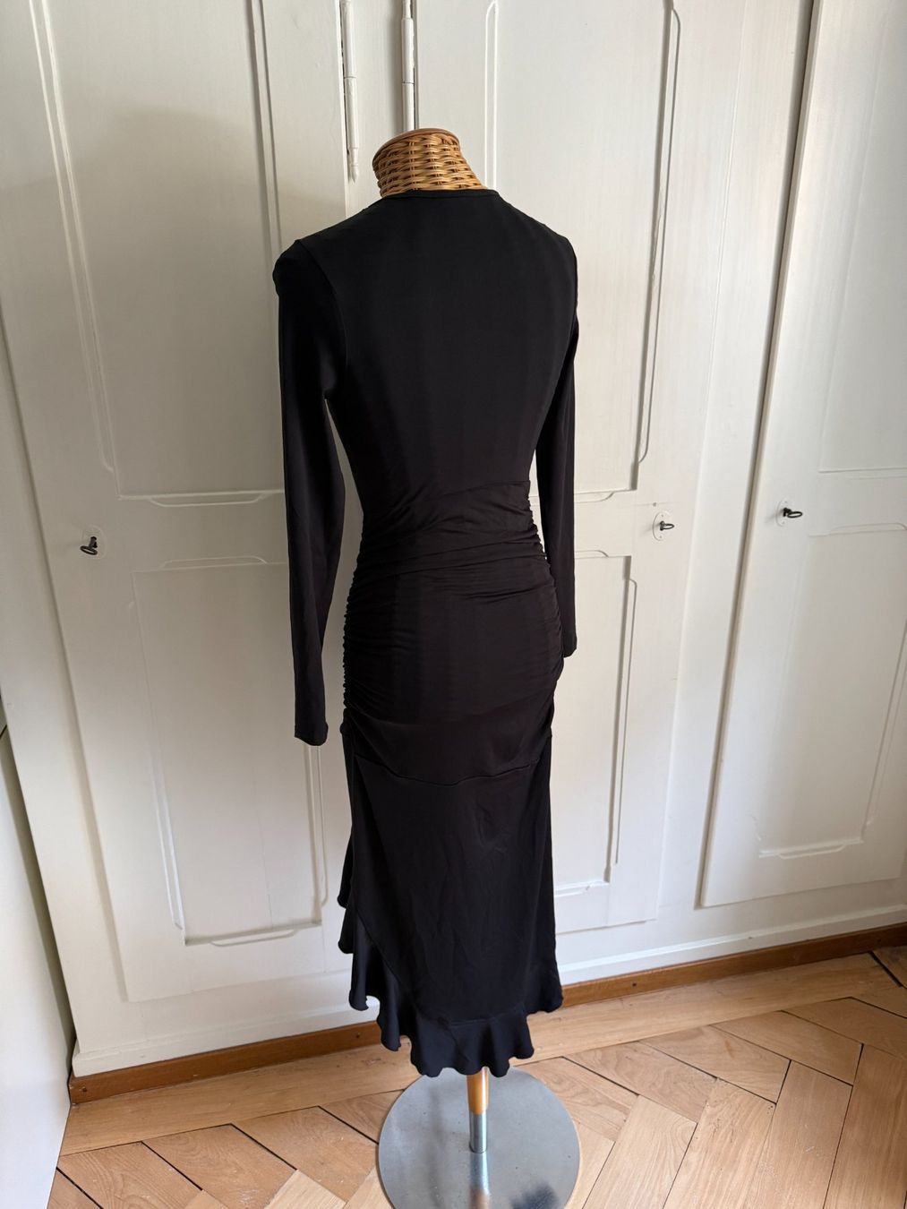 Shein Vestiti: Kleid schwarz mit Volants XS – Usato da Zürich venduto da Diazaio 2