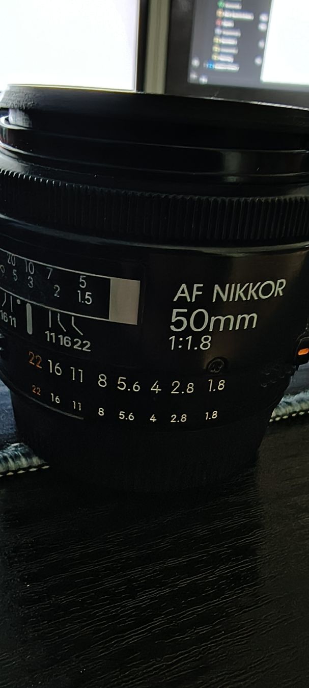 Nikkor Obiettivi: Nikon AF Nikkor 50mm 1:1.8 AF – Usato da Huttwil venduto da and_28m8