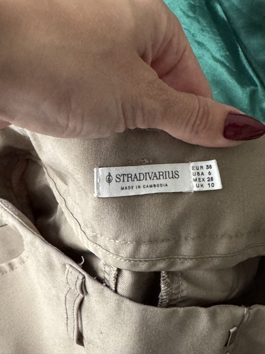Stradivarius Pantaloni: Stoffhose Stradivarius M beige – Usato da Winterthur venduto da user_1256 4