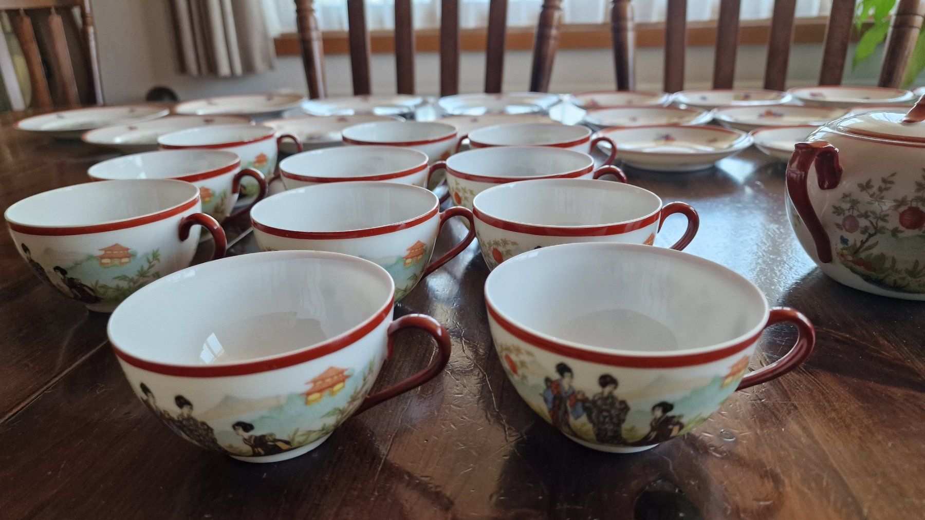 Services de table: Japangeschirr  -  34teilig – D'occasion à Röthenbach i. E. par Heureka5 6