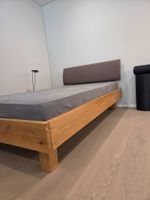 Holzbett mit Kopfteil inkl. Lattenrost und Matratze