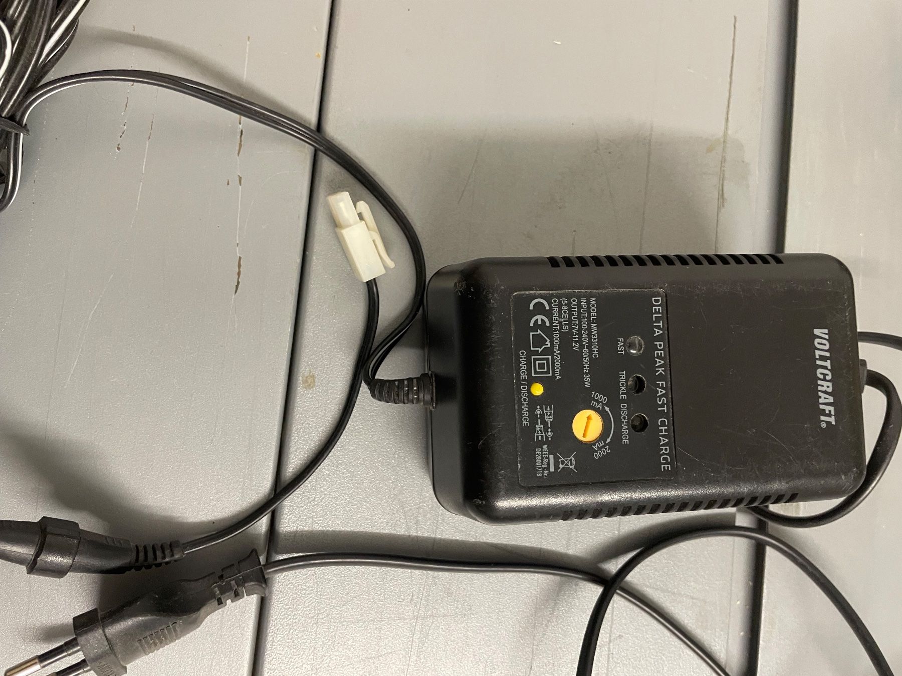 SkyRC Batterie, Caricabatterie & Alimentatori: AKKU LADEGERÄT – Usato da Mumpf venduto da Santaria80 4