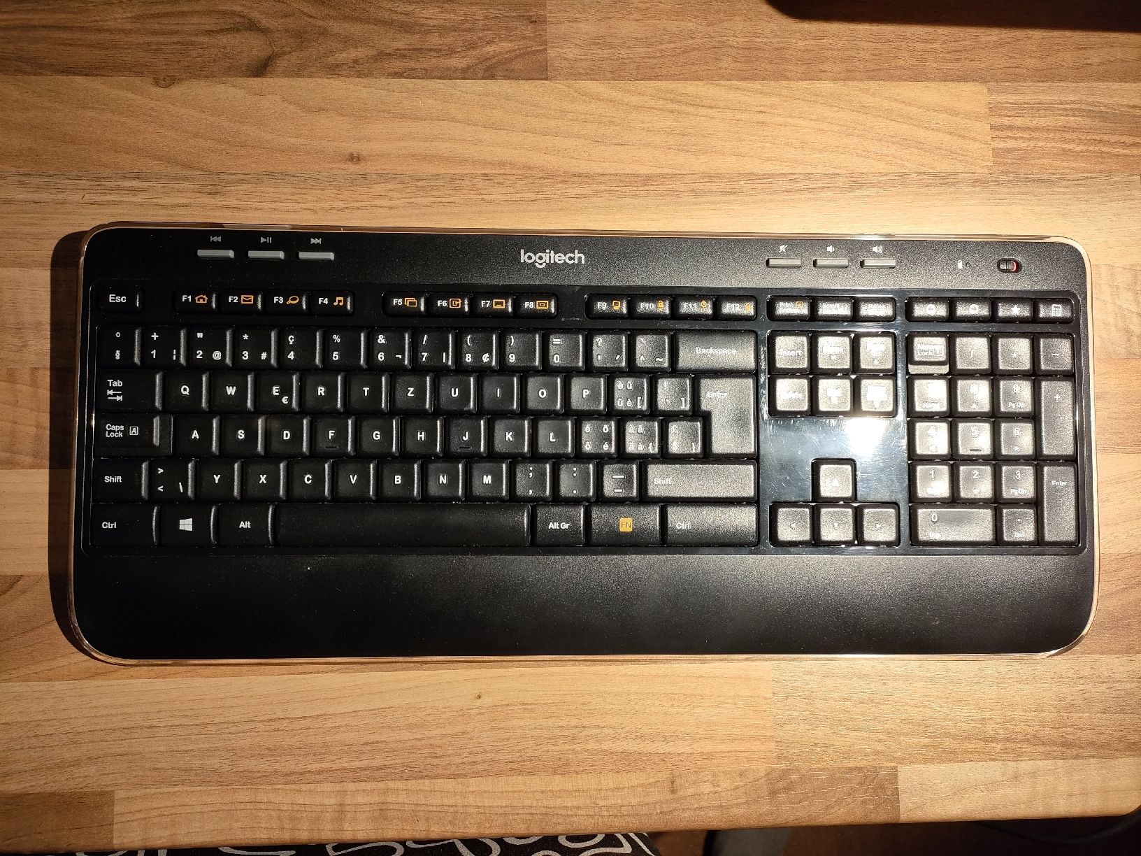 Logitech Tastaturen: Logitech K520 Wireless Keyboard – Gebraucht aus Eglisau von Orange_Lion