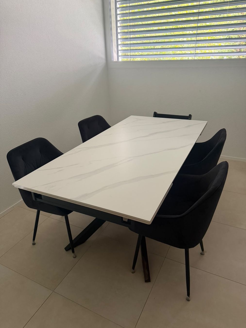 Tische: Table à rallonge en céramique – Gebraucht aus Rueyres-St-Laurent von Suuhni 1