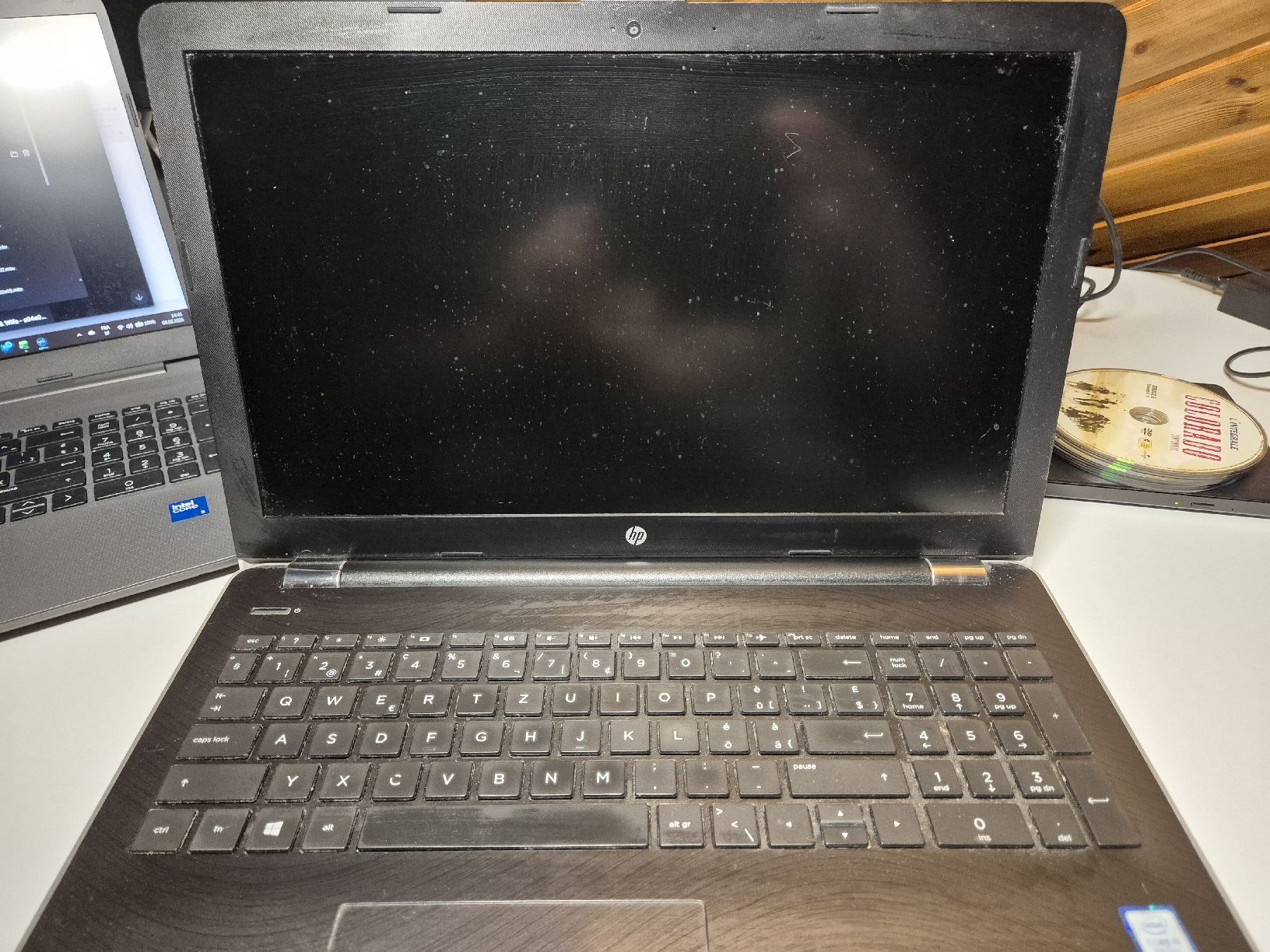 Hewlett Packard Notebook: HP i5, 16Go RAM, 238 Go SSD – Usato da Yverdon-les-Bains venduto da sac_8ztx 1