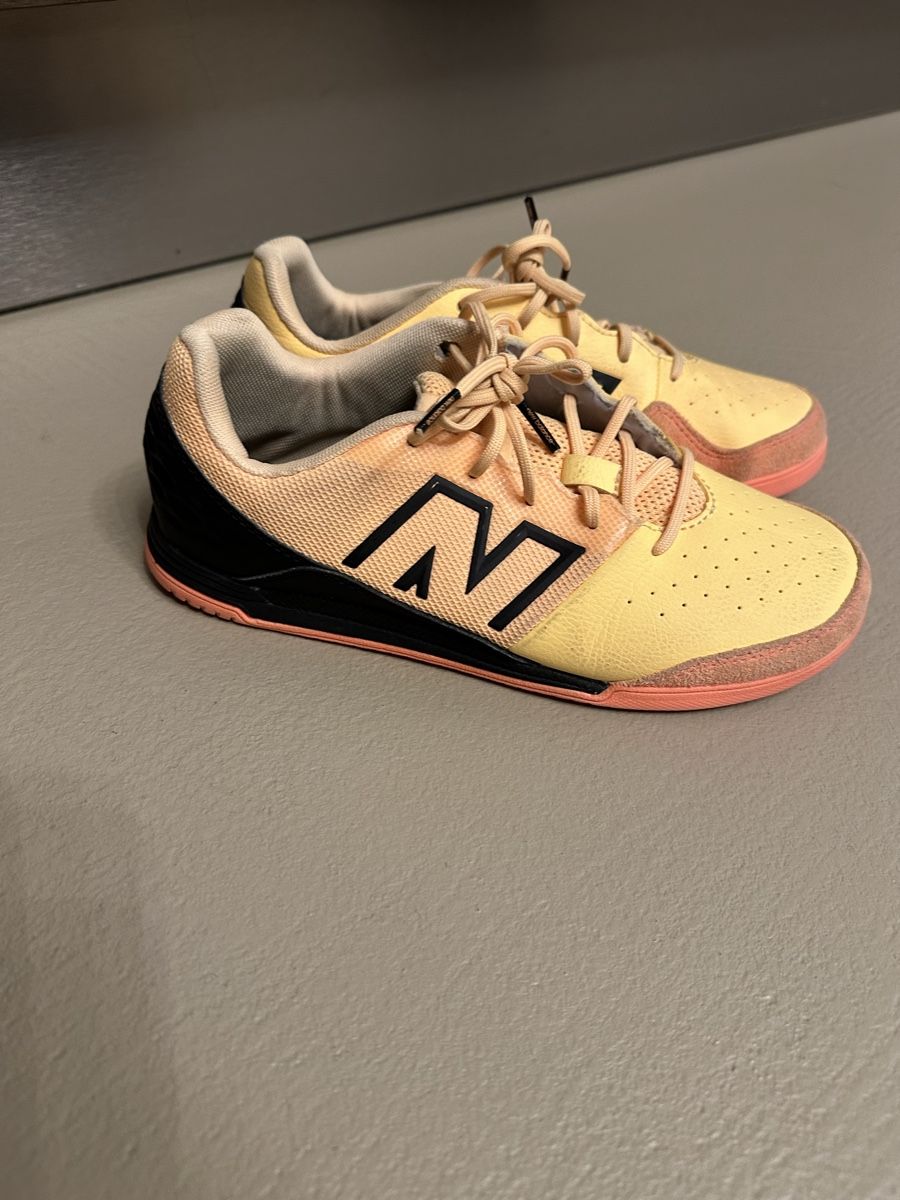 New Balance Scarpe per ragazzi: New Balance Hallen Turnschuhe – Usato da Zürich venduto da Bingobongo03 1