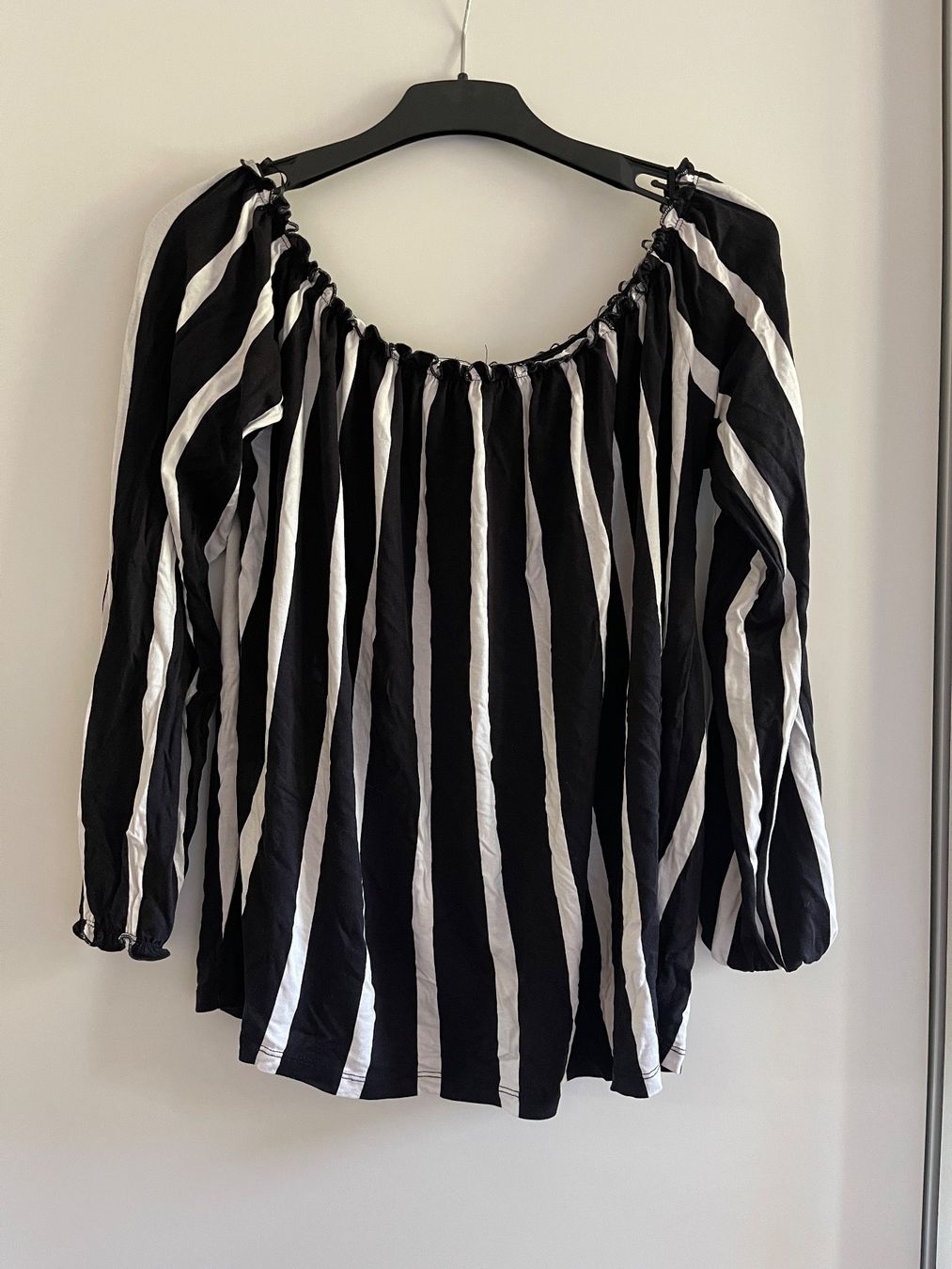Top: Top rayé noir et blanc – Usato da Sion venduto da edelweissse