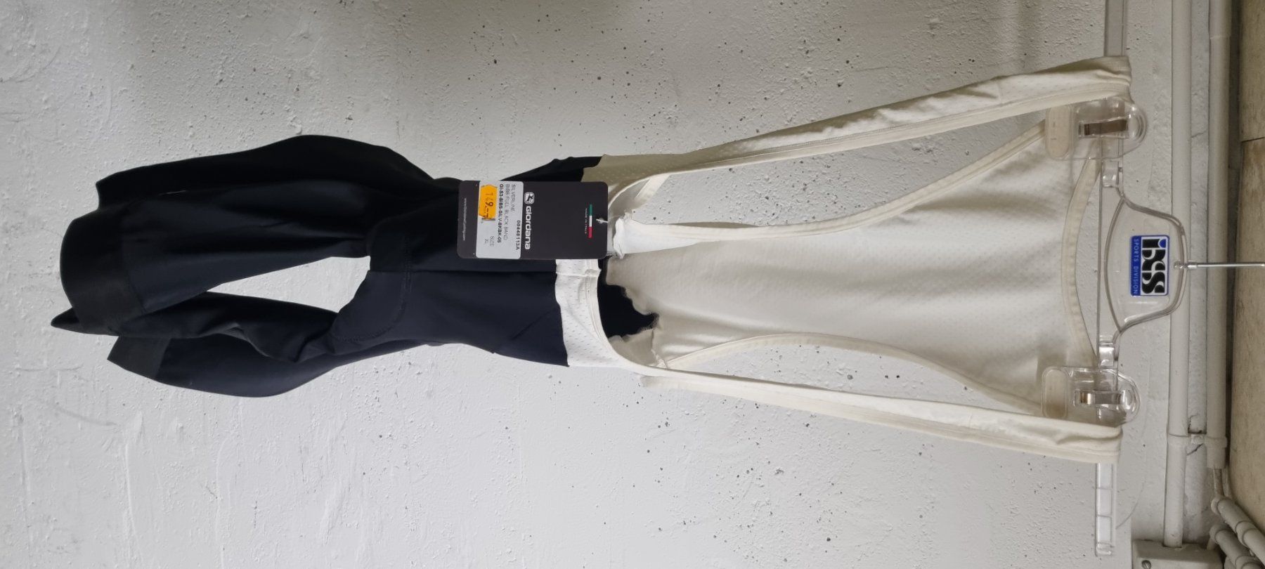 Pantaloni: Velo Pantalone mit Bretelle grosse XL – Usato da Zürich venduto da emi_rp8k