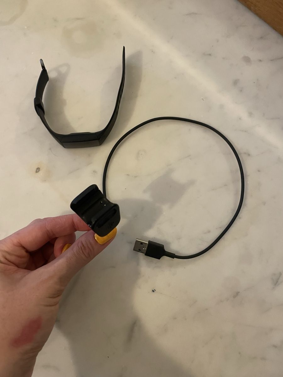 Fitbit Smartwatch: fitbit charge 4 Fitness Tracker – Gebraucht aus Bern von AnnaS13 4