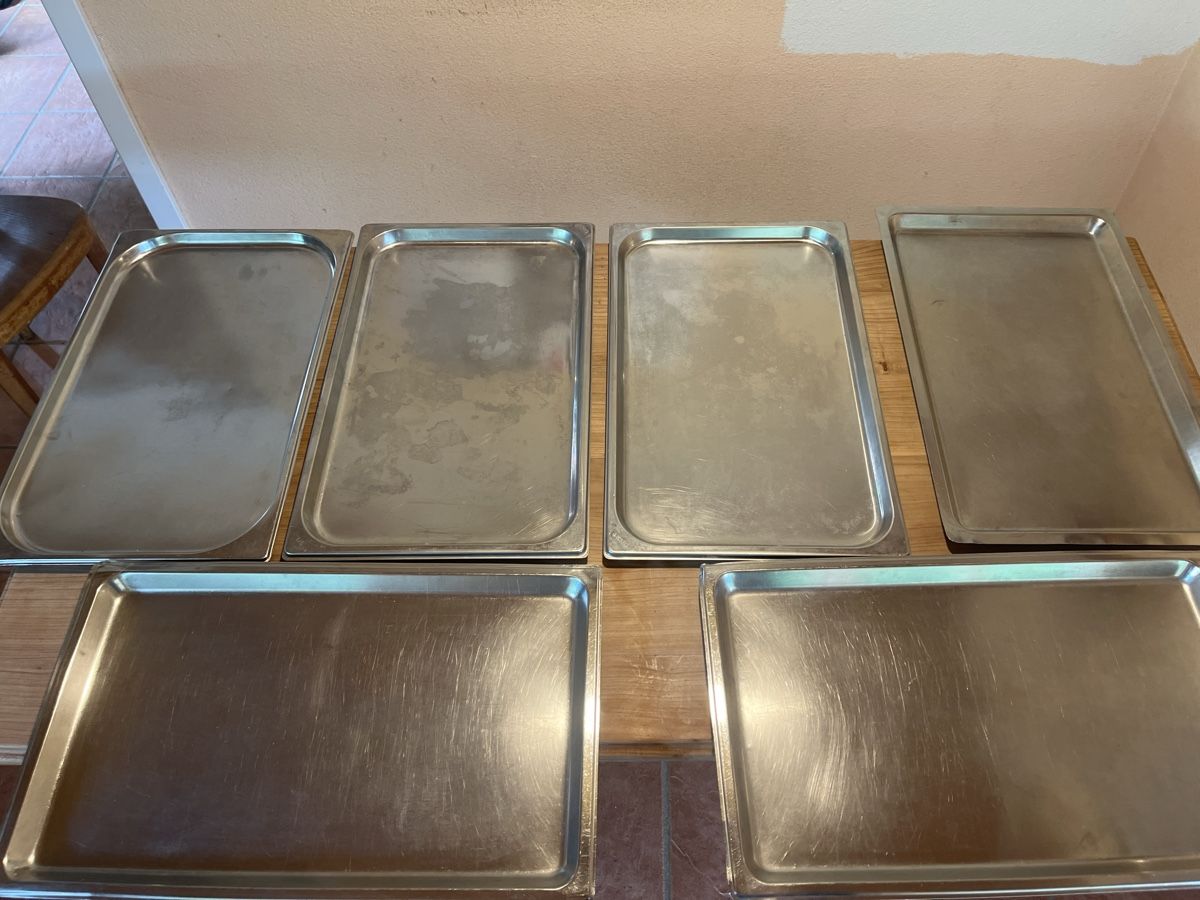 Elettrodomestici da cucina: 6 x 1/1 Gastronorm Bleche flach divers – Usato da Dittingen venduto da Cervolino77 1