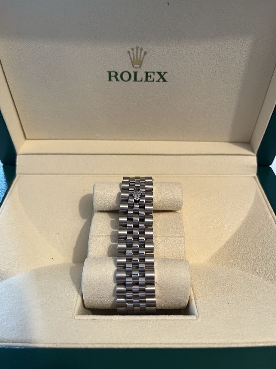 Rolex Montres: Rolex Datejust 116200 Concentric Dial with hidden clasp – D'occasion à Konolfingen par yannick_925 2