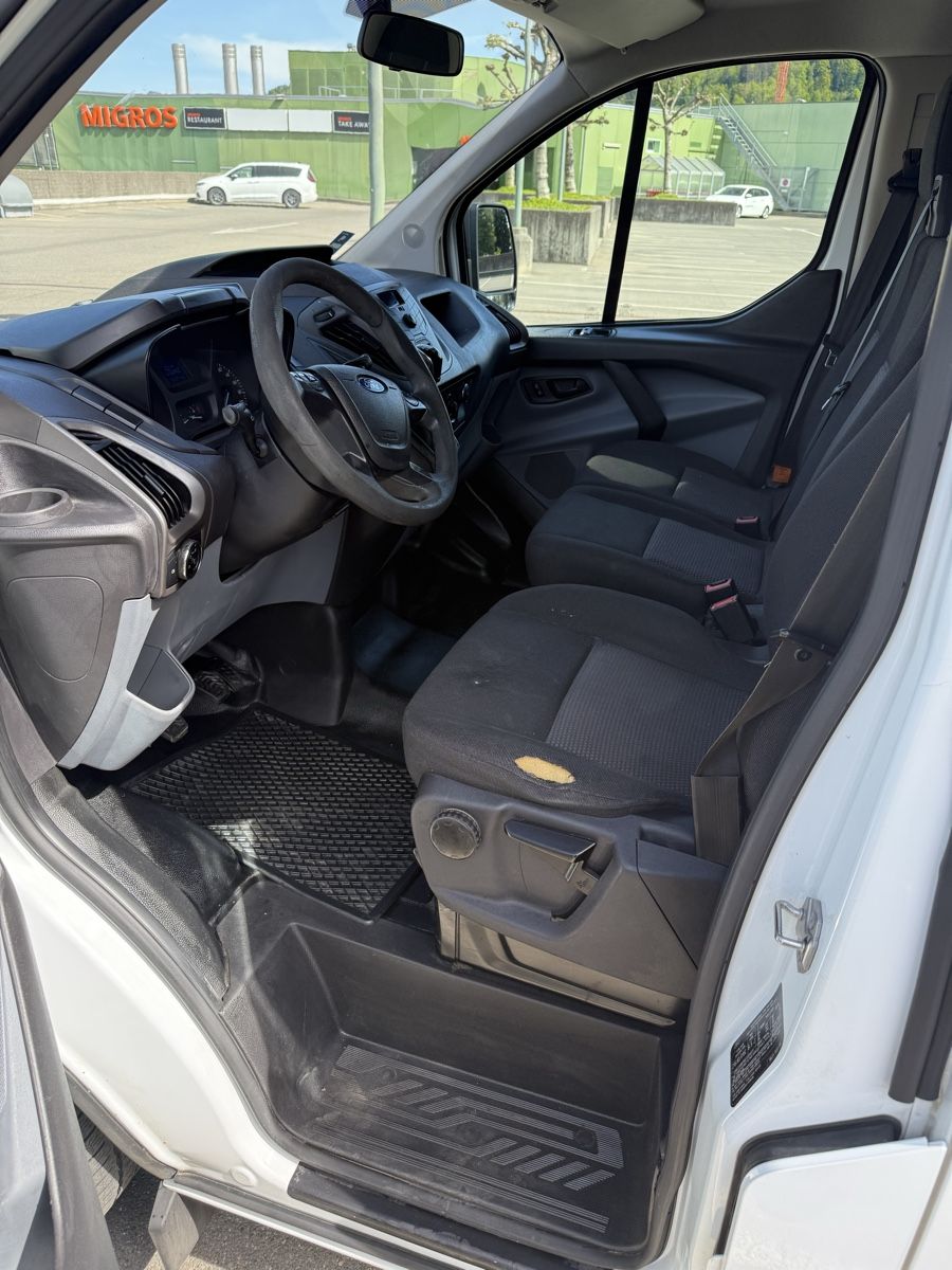 Ford Véhicules utilitaires: Lieferwagen Ford Transit Custom  – D'occasion à St. Gallen par Edi040 8